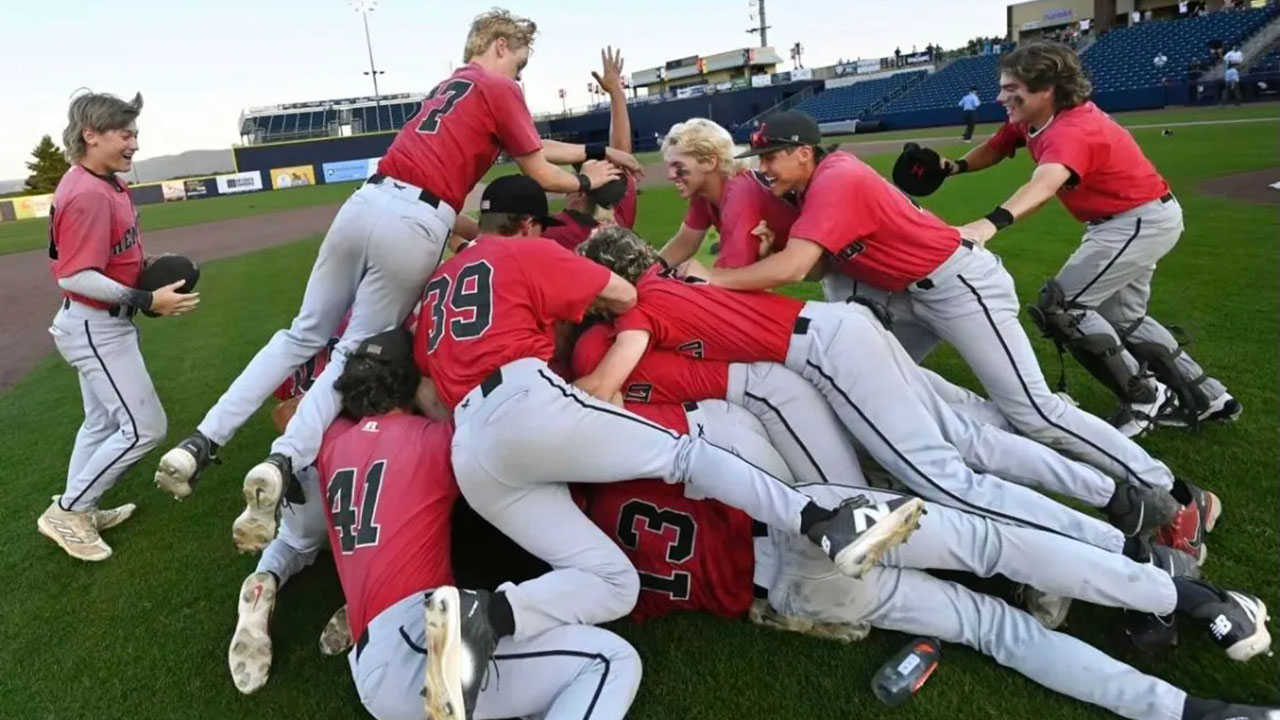 Hempfield Defeats La Salle To Win PIAA 6A Championship